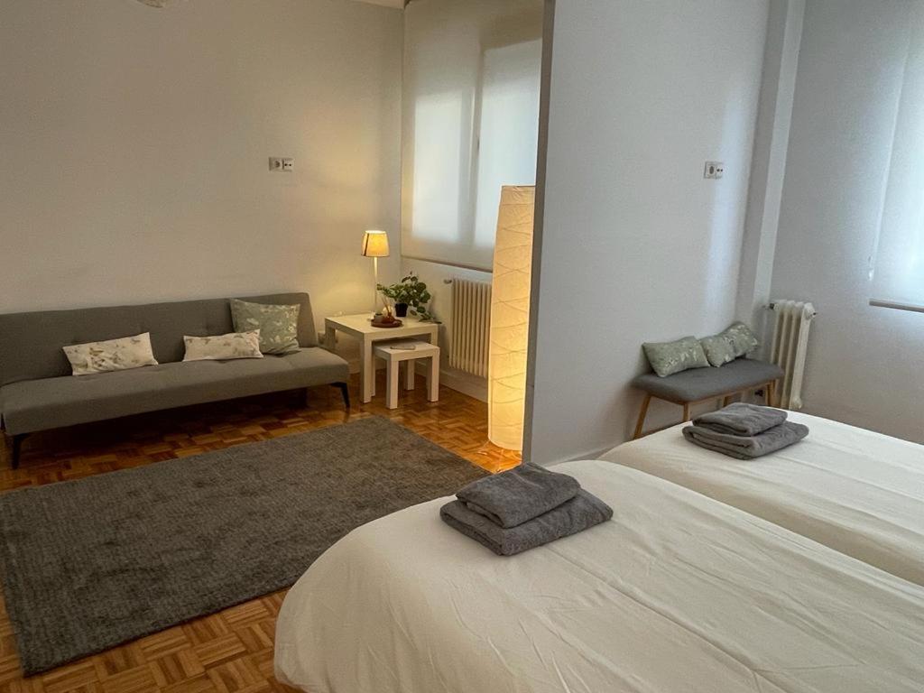 Ferienwohnung Oviedo Historico Wifi & Parking Gratuito Exterior foto