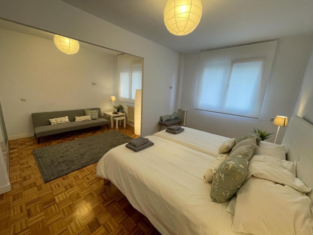 Ferienwohnung Oviedo Historico Wifi & Parking Gratuito Exterior foto